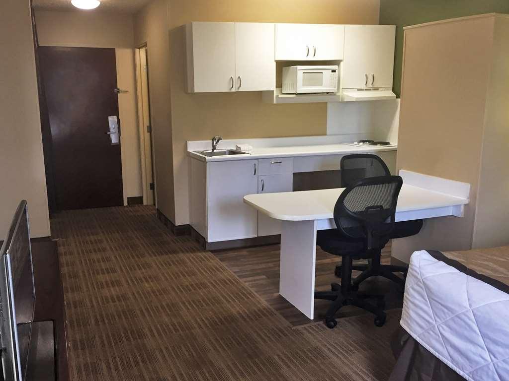 Extended Stay America Select Suites - Chicago - Rolling Meadows Стая снимка