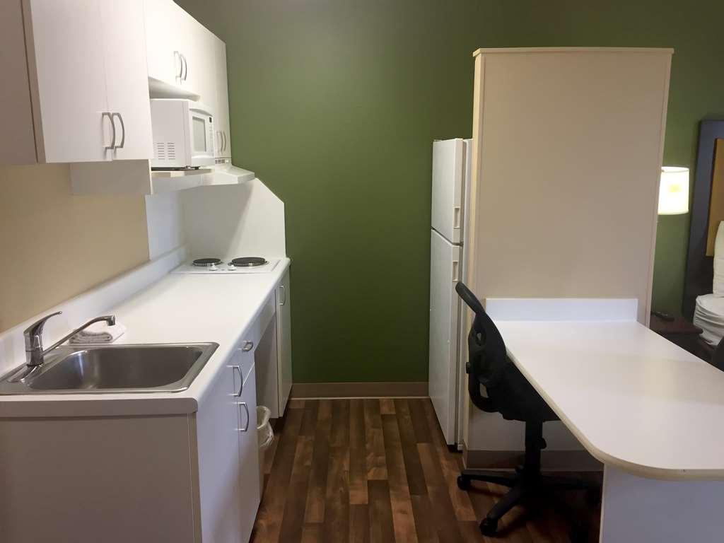 Extended Stay America Select Suites - Chicago - Rolling Meadows Стая снимка